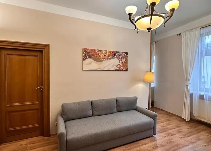 Mikolajska Apartments With Lift